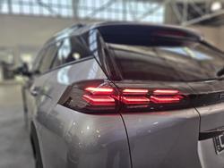2025 Peugeot
2008 Allure Hybrid