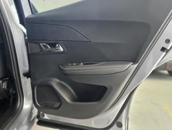 2025 Peugeot
2008 Allure Hybrid