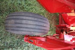 0 New Holland Discbine 313 Mower Conditioner Plus Rubber Roller