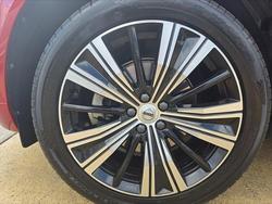 2021 Volvo
XC60 B5 Inscription
