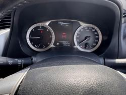 2016 Nissan Navara ST D23 4x2 Burning Red