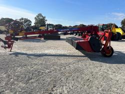 2016 New Holland
313 Discbine Mower Conditioner