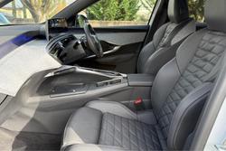 2024 Peugeot 3008 GT Premium Hybrid