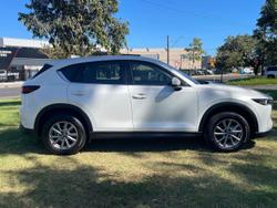 2022 Mazda
CX-5 G25 Maxx Sport
