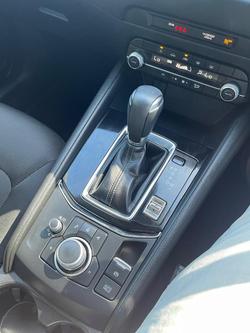 2022 Mazda
CX-5 G25 Maxx Sport