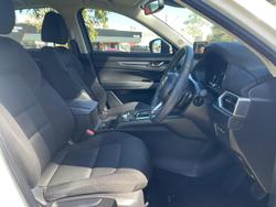 2022 Mazda
CX-5 G25 Maxx Sport
