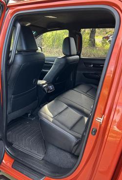 2019 Toyota
Hilux Rugged X