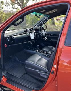 2019 Toyota
Hilux Rugged X