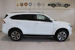 2022 Isuzu
                MU-X LS-T