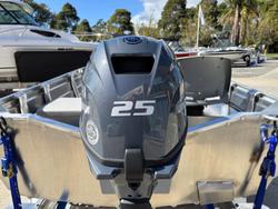 2025 QUINTREX 400 Dart