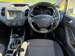 2017 Kia
                Cerato Sport