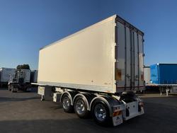 2016 Maxitrans St3 34 Pallet -18 High Cube Reefer Double Stacker