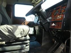 2006 Kenworth T350 YELLOW