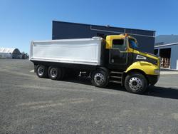 2006 Kenworth T350 YELLOW