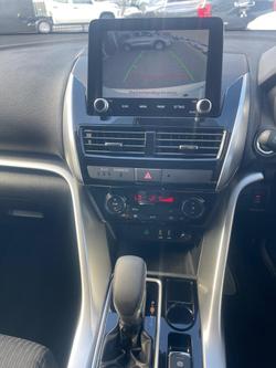 2023 Mitsubishi
Eclipse Cross LS