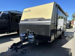 Essential Caravans Cruiser V1-1 18'8