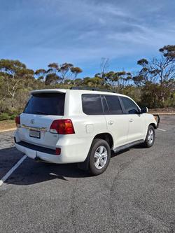 2014 Toyota
                Landcruiser VX