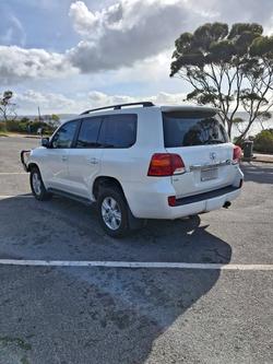 2014 Toyota
                Landcruiser VX