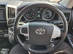2014 Toyota
Landcruiser VX
