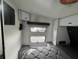 2024 JB Caravans Scorpion Sting Air 23'6 Rear Club