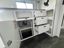 2024 JB Caravans Scorpion Sting Air 23'6 Rear Club