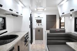 2025 VICTORY CARAVANS Trophy 20'6 Composite