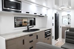 2025 VICTORY CARAVANS Trophy 20'6 Composite