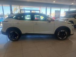 2025 Nissan
                QASHQAI ST-L