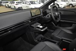 2024 MG MG4 Essence 64 150kW MEH32 MY24 Sterling Silver
