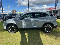 2024 Nissan
                J12 STL