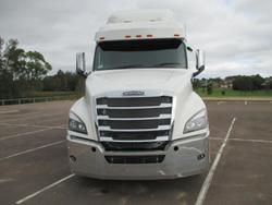 2024 Freightliner Cascadia 126 white