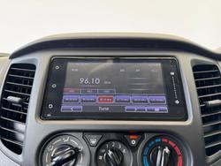 2024 Mitsubishi
Triton GLX