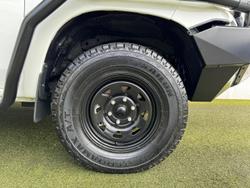 2024 Mitsubishi
Triton GLX