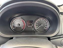 2024 Mitsubishi
Triton GLX