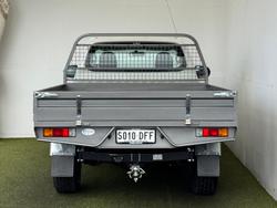 2024 Mitsubishi
Triton GLX