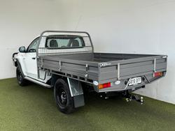 2024 Mitsubishi
Triton GLX