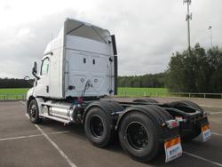 2024 Freightliner Cascadia 116 white