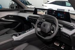 2024 Peugeot 3008 GT Premium Hybrid P64 MY25 Okenite White