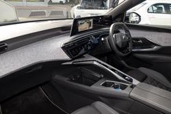 2024 Peugeot 3008 GT Premium Hybrid P64 MY25 Okenite White