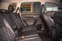 2025 Nissan
X-TRAIL Ti-L