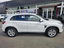 2020 Mitsubishi
                ASX ES