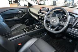2024 Nissan
X-TRAIL ST-L