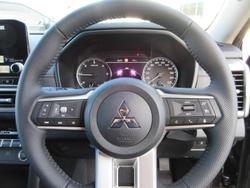 2024 Mitsubishi
Triton GLS