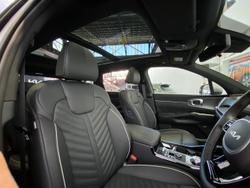 2025 Kia
Sorento HEV GT-Line