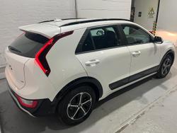 2025 Kia Niro HEV S