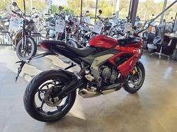 2025 Triumph Daytona 660 LAMS Daytona Black