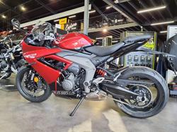 2025 Triumph Daytona 660 LAMS Daytona Black