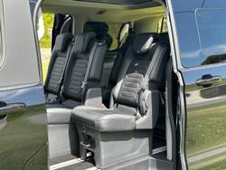 2024 Ford
                Tourneo Titanium X