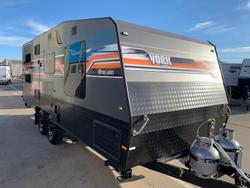 2025 York Orlando 21' Family Van