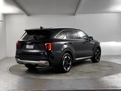 2024 Kia
                Sorento HEV GT-Line